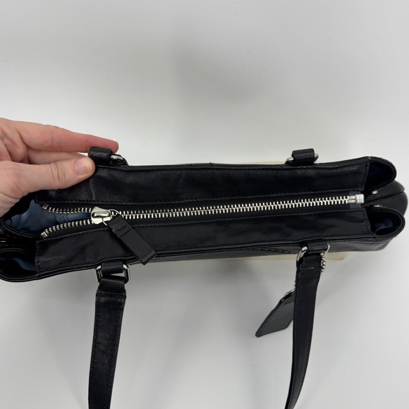 Coach Hamptons Weekend Perforated Tote Black Cream Leather Large Shoulder Bag - Picture 13 of 16